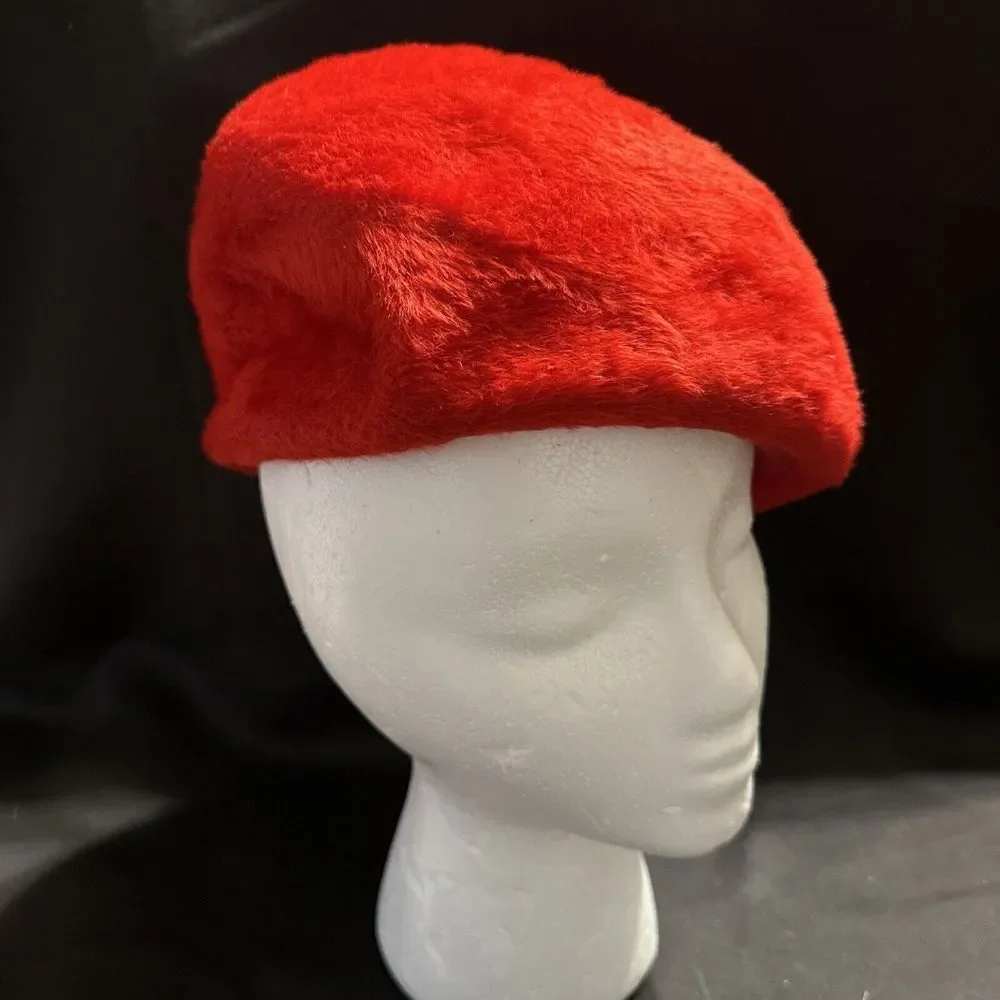 Vintage Duchess Red Faux Fur Ladies Beret Style‎ Hat Italy Peggy Worcester,Mass